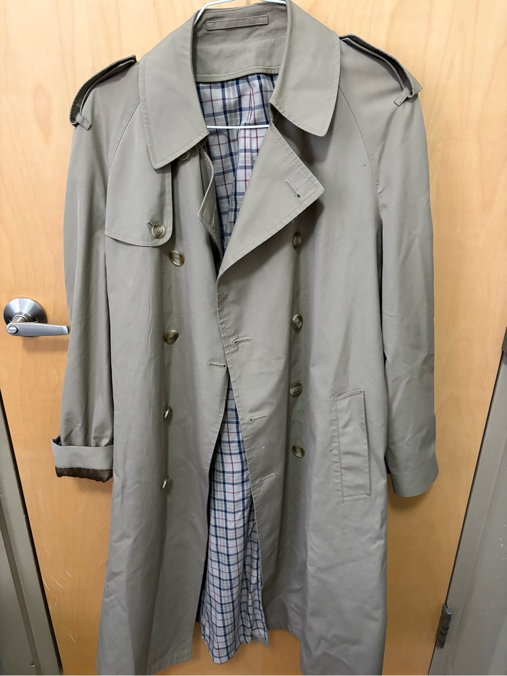 Classic Men's Trench Coat - Beige